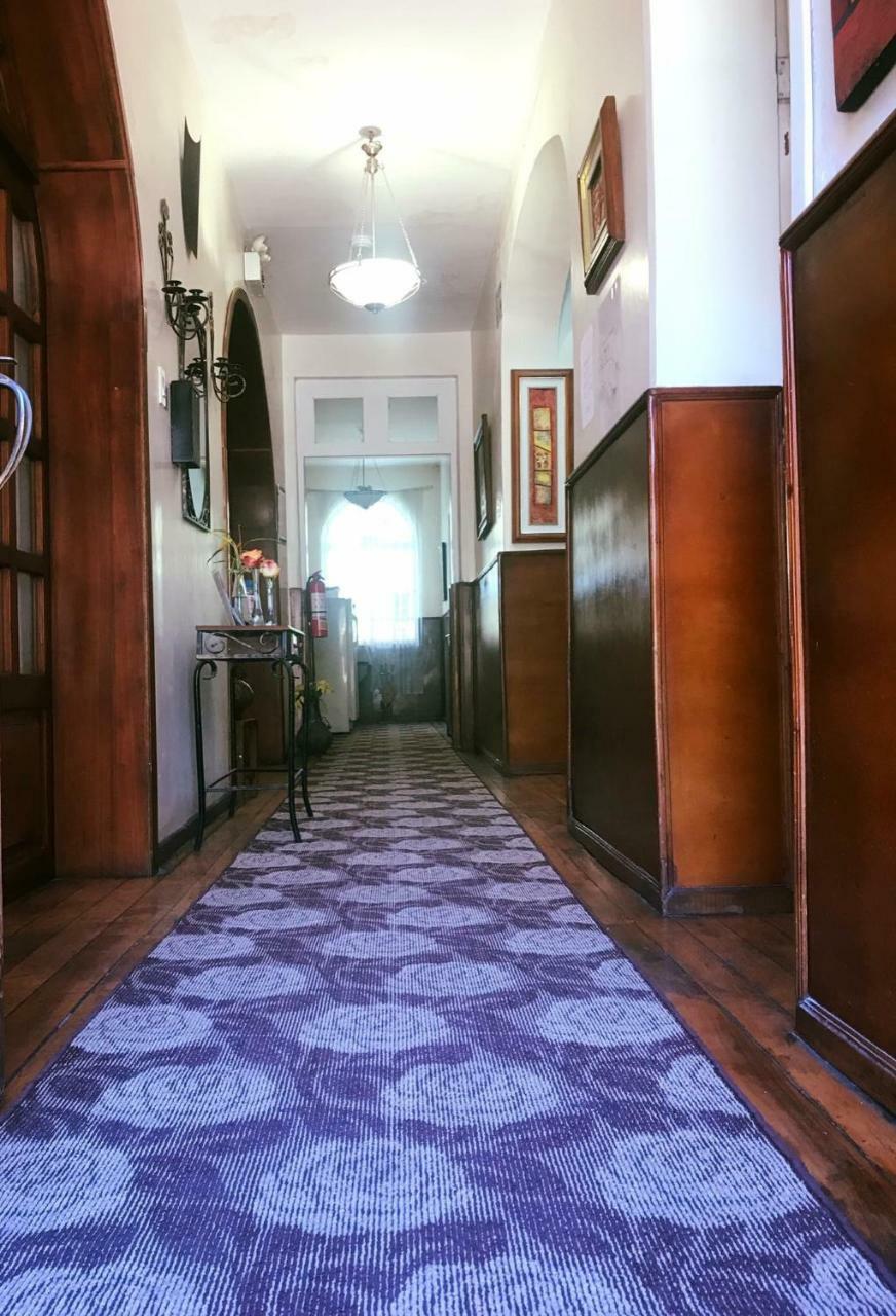ホテル Volunteer House キト エクステリア 写真